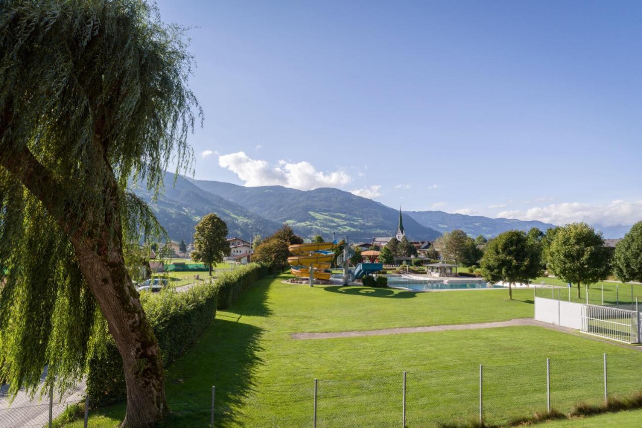 Baderer Apart Stumm Exteriör bild